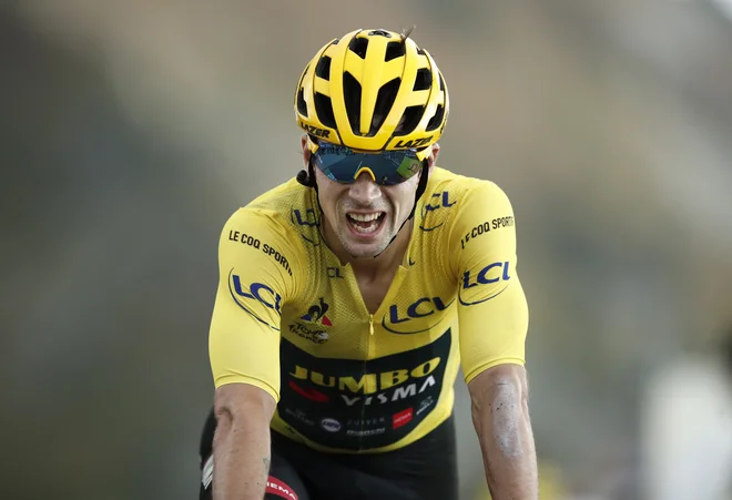 Primož Roglič letošnjega septembra med dirko po Franciji. FOTO: Benoit Tessier Reuters
