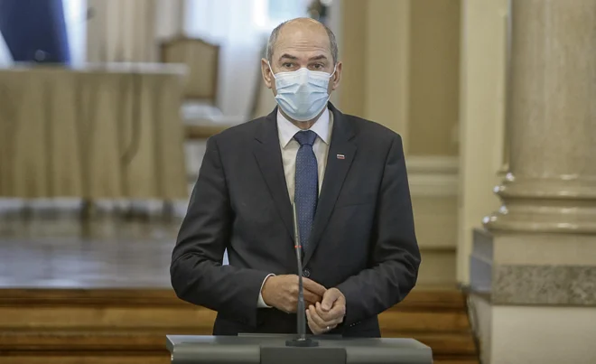 &raquo;Med prijatelji in znanci sem nekajkrat doživel dvigovanje obrvi, ko sem trdil, da ni prav trenutne vlade kritizirati zaradi nekaterih nedorečenih ukrepov.&laquo; Foto BlaŽ Samec/Delo