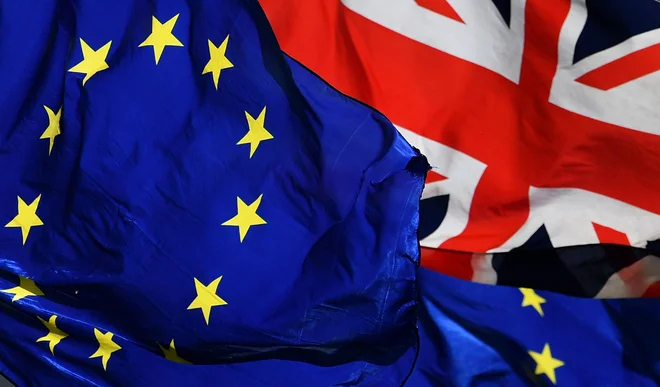 Tako Bruselj kot London sta si v zadnjih mesecih za sklenitev trgovinskega dogovora postavila več neuradnih rokov, ki pa so se en za drugim iztekli brez preboja. Foto: Ben Stansall Afp