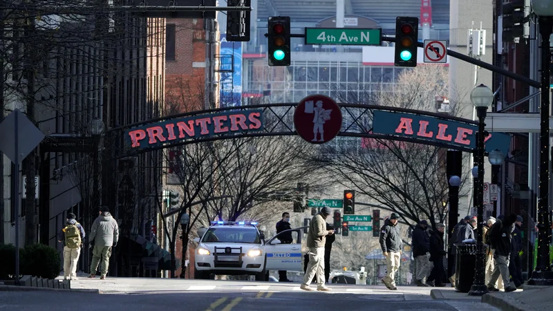 Fotografija: Mesto eksplozije v Nashvillu. FOTO: Harrison Mcclary/Reuters