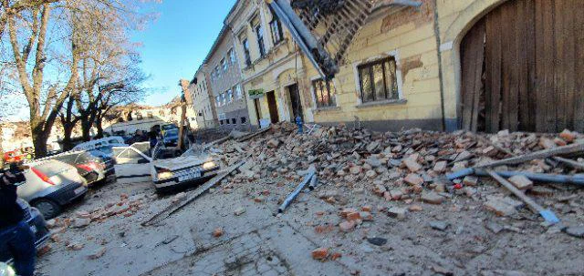 Območje Siska je že včeraj prizadel potres. FOTO: Robert Fajt / Cropix