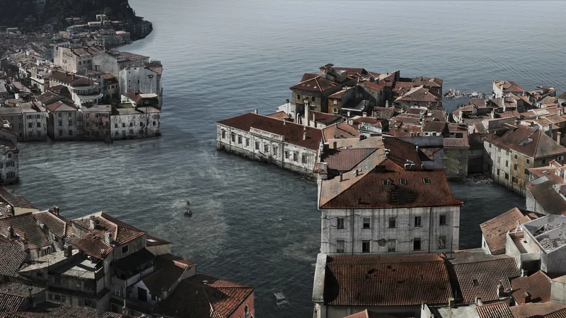 Fotografija: Eno od »razglednic« prihodnosti, poplavljeni Piran, smo nedavno opazovali »v živo«. OBDELAVA FOTOGRAFIJE: Marko Petrej