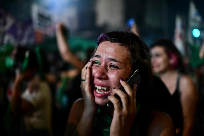 Po glasovanju v senatu. FOTO: Ronaldo Schemidt/AFP