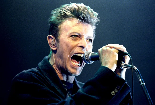 David Bowie na Dunaju sredi devetdesetih. FOTO: Leonhard Foeger/Reuters