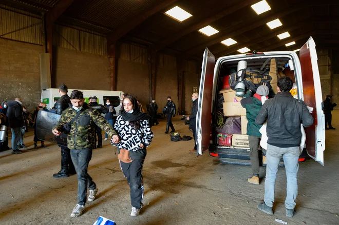 Na zabavi na severu Francije se je zbralo okoli 2500 oseb. FOTO: Jean-Francois Monier/AFP