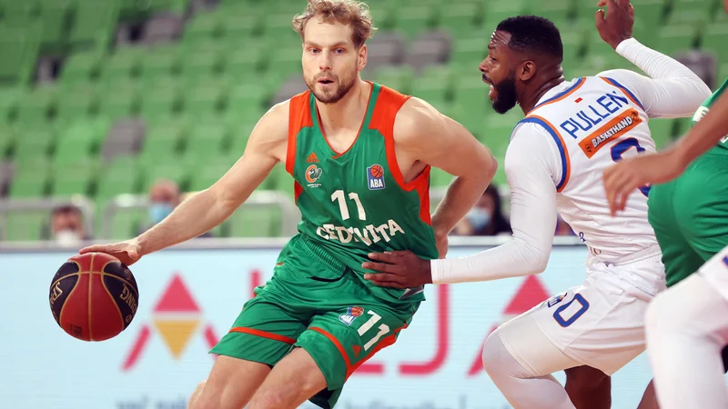 Fotografija: Jaka Blažič se je izkazal na tekmi proti Megi. FOTO: Aleš Fevžer/Cedevita Olimpija
