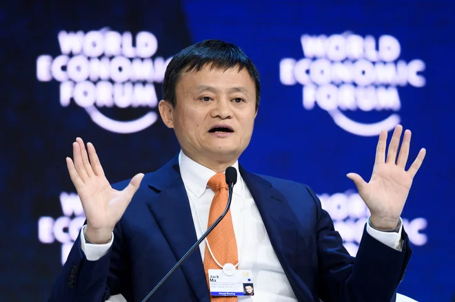 Odkar je kitajska vlada novembra ustavila vpis njegove družbe Ant Group na šanghajsko in hongkonško borzo, se Jack Ma ne pojavlja v javnosti. Foto Fabrice Coffrini/AFP