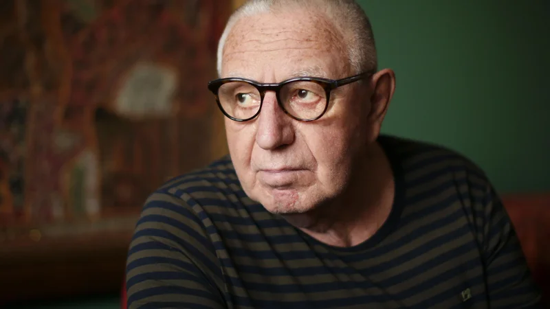 Fotografija: »Sem zelo iskren človek. Ko pišem življenjsko zgodbo, se sploh potrudim, da ne lažem, ne potvarjam, ne mistificiram,« je v svoji zadnji knjigi zapisal Dušan Jovanović. Foto Jure Eržen