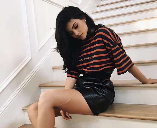 Kylie Jenner je zaradi svojih objav na družbenih omrežjih že pri 20 letih postala milijarderka. FOTO: Instagram K. J.