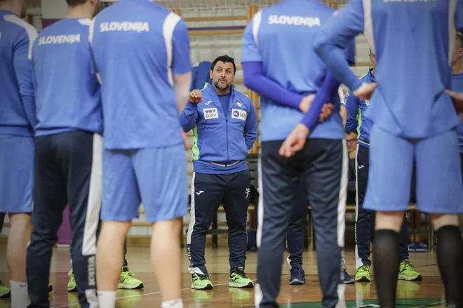 Ljubomir Vranješ je zadovoljen s pristopom fantov. FOTO: Uroš Hočevar/Delo