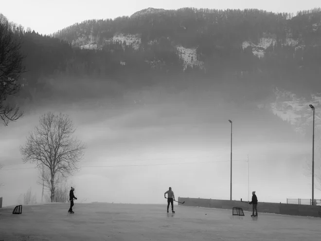 Ne pozabite, da zima ni obdobje, ko boste postavljali svoje tekaške rekorde in podobno. Za to bo dovolj časa v toplejših mesecih.FOTO: Miroslav Cvjetičanin