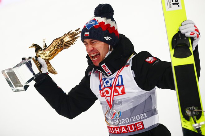 Kamil Stoch se je takole veselil že svojega tretjega »zlatega orla«. FOTO: Lisi Niesner/Reuters