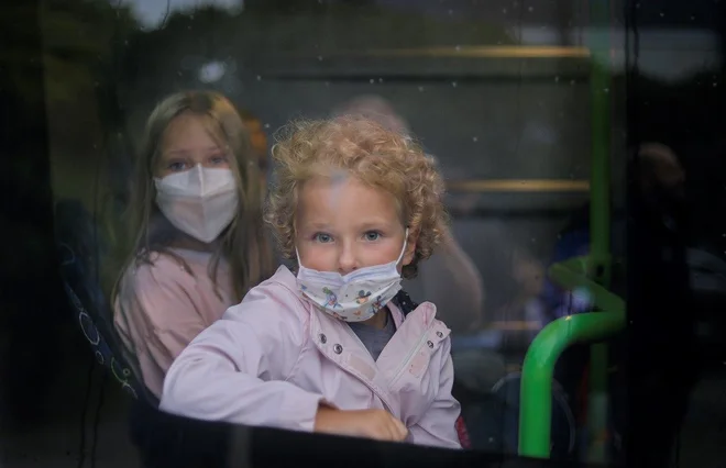 Tudi Delova fotografija leta odraža leto, ki ga je zaznamovala epidemija. FOTO: Jože Suhadolnik/Delo
