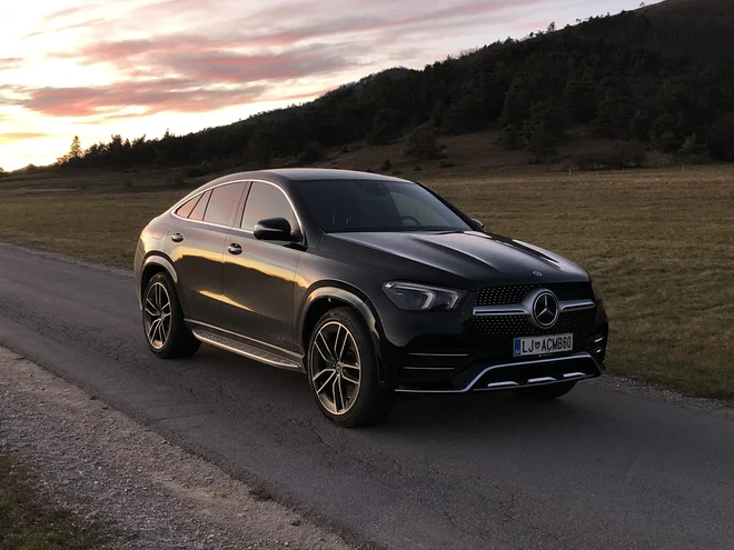 Avtomobil poganja trilitrski šestvaljni dizelski motor s 330 konjskimi močmi (243 kW). FOTO: Aljaž Vrabec