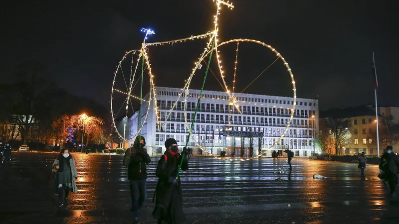 Fotografija: Sam sem prepričan, da morajo izvoljeni poslanci postati konkretno odgovorni tistim, ki so jih izvolili, čeprav so formalno predstavniki vsega ljudstva. Foto Jože Suhadolnik/Delo