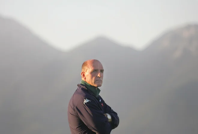 Brane Oblak je bil v 70. letih eden največjih zvezdnikov jugoslovanskega nogometa. Po Olimpiji je igral za splitski Hajduk, kariero je nadaljeval v Nemčiji; najprej v Schalkeju, potem pa v Bayernu iz Münchna. Na svetovnem prvenstvu 1974 je bil izbran v najboljšo enajsterico turnirja. Foto Jure Eržen