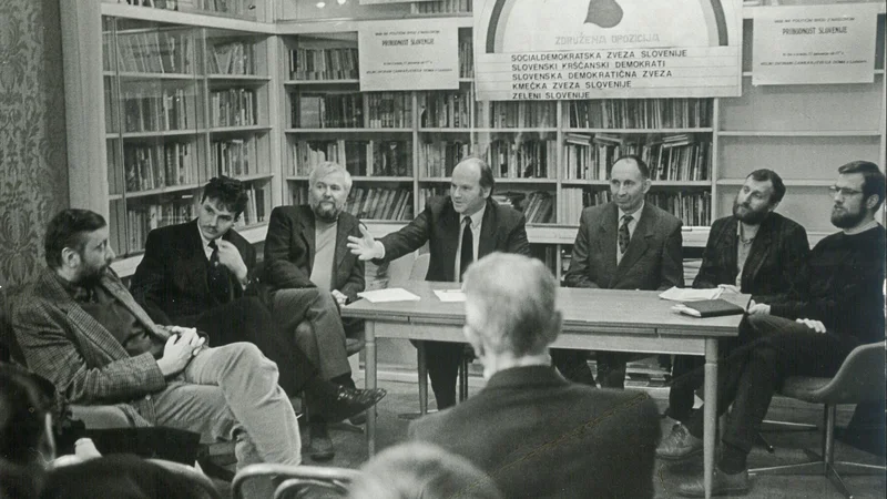 Fotografija: Vodstvo Demosa je že januarja leta 1991 ugotavljalo nesoglasje v lastnih vrstah. Foto Zoran Vogrinčič