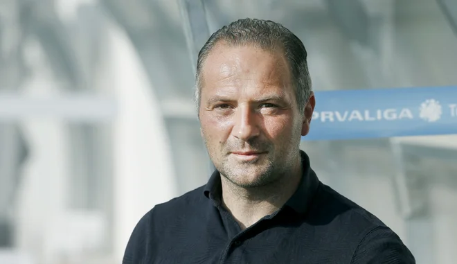 Enainštiridesetletni Goran Stanković, ki je od septembra vodil CB24 Tabor, je že petnajsti trener Olimpije pod vodstvom Milana Mandarića. FOTO: Blaž Samec/Delo