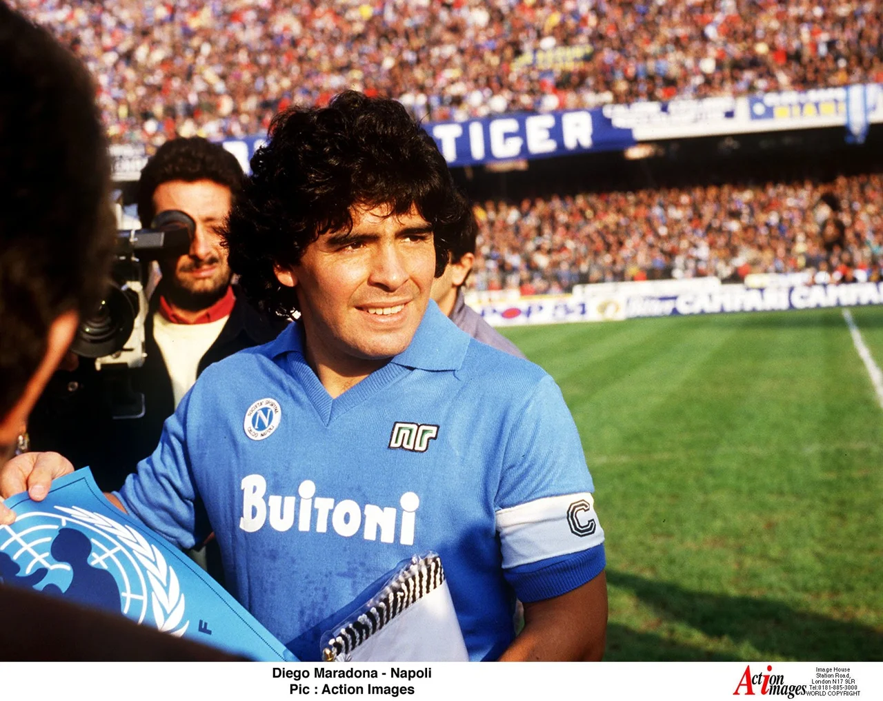 Fotografija: Diego Maradona se je težko soočal s pritiskom navijačev, čeprav je poznal tovrstno dojemanje nogometa. FOTO: Reuters