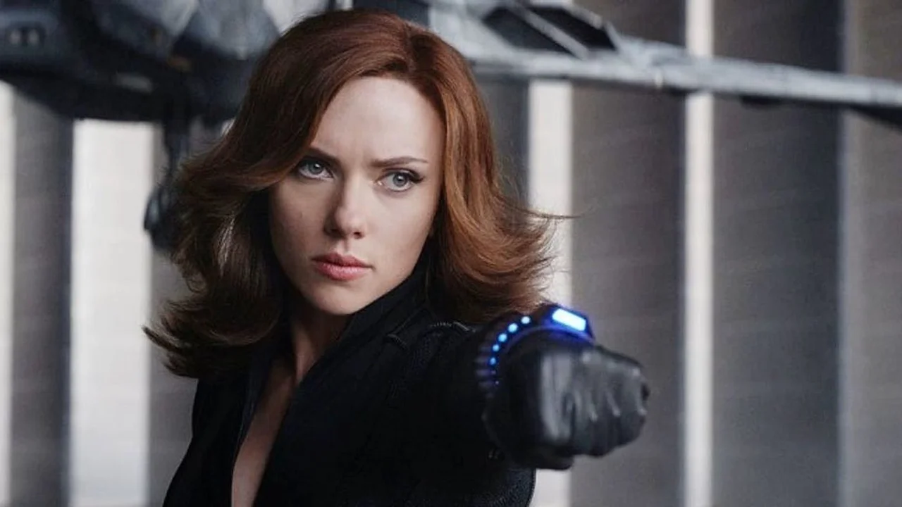 Fotografija: Oboževalci so celo desetletje čakali na to, da je Črna vdova, edina ženska v prvotni zasedbi Maščevalcev, dobila svoj film. V naslovni vlogi nastopa Scarlett Johansson. Foto Marvel Studios