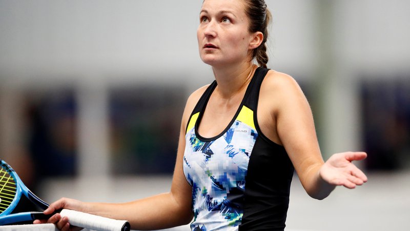 Fotografija: Dalila Jakupović je pva od slovenskih  teniških igralk in igralcev nastopila v kvalifikacijah za OP Avstralije v Dubaju in Dohi. FOTO: Jason Cairnduff/Reuters
