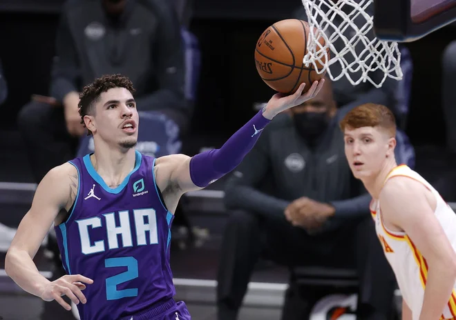LaMelo Ball je novi rekorder v ligi NBA. FOTO: Jared C. Tilton/AFP