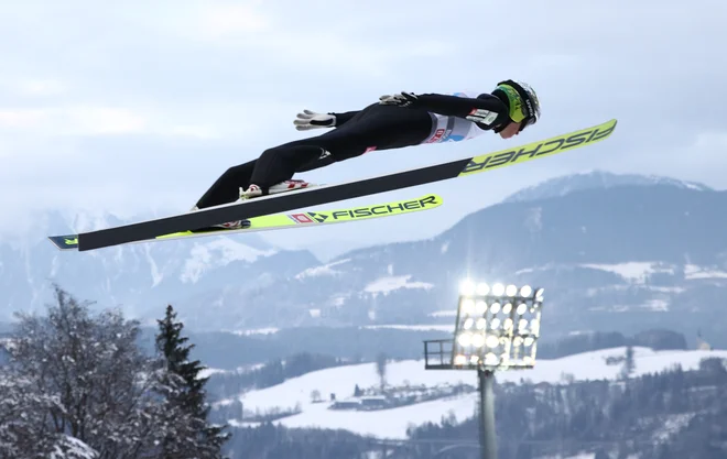 Peter Prevc je zasedel 13. mesto in se najbolj izkazal med tremi slovenskimi finalisti. FOTO: Lisi Niesner/Reuters