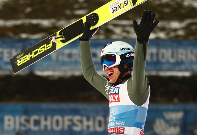 Kamil Stoch je po zmagah ujel Adama Malysza. FOTO: Lisi Niesner/Reuters