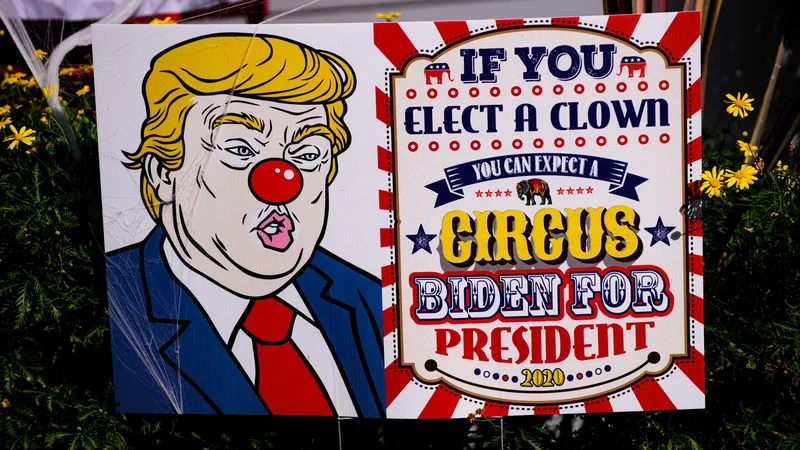 Fotografija: Ko Trump nekaj izjavi, ga novinarji vzamejo dobesedno, ne pa resno. Njegovi podporniki pa ga vzamejo povsem resno, čeprav ne dobesedno. Foto: Shutterstock