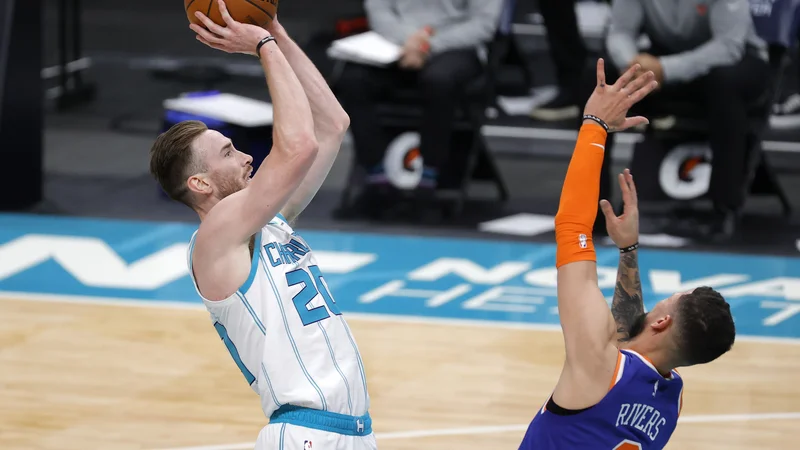 Fotografija: Gordon Hayward je bil s 34 točkami najzaslužnejši za četrto zaporedno zmago Sršenov. FOTO: Jared C. Tilton/AFP