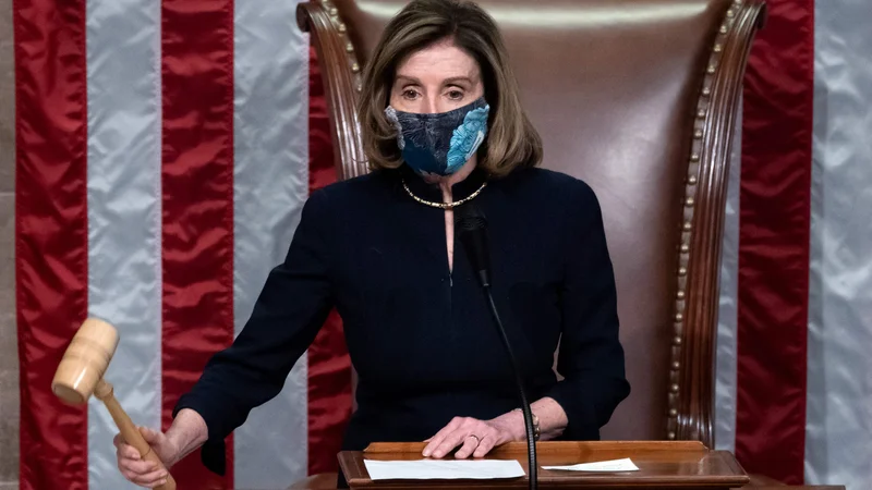 Fotografija: Demokratska predsednica predstavniškega doma Nancy Pelosi je že drugič obtožila predsednika Donalda Trumpa. FOTO: Saul Loeb/Afp
