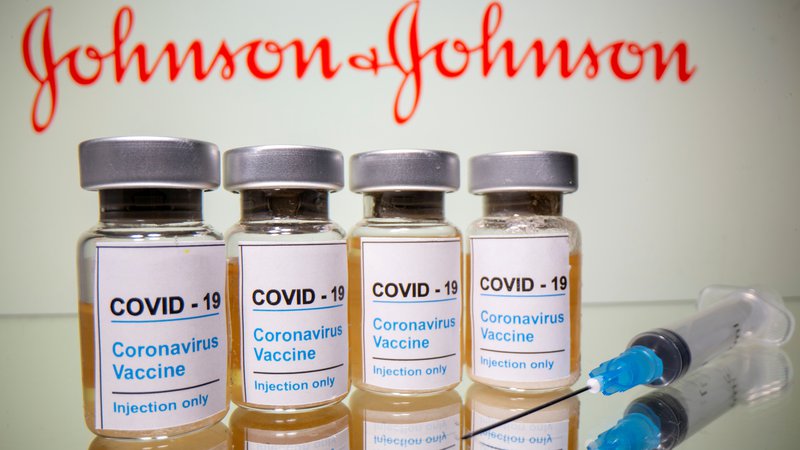 Fotografija: Pri njihovem cepivu Johnson & Johnson je za razliko od drugih za imunost potrebna le ena doza. FOTO: Dado Ruvic/Reuters