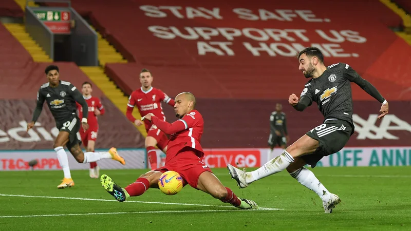 Fotografija: Bruno Fernandes je imel lepo priložnost za zmago Manchester Uniteda. FOTO: Michael Regan/AFP