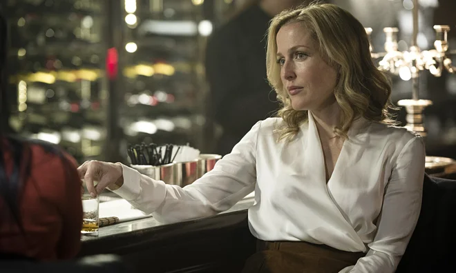 Gillian Anderson je po poročanju britanskih medijev strta. FOTO: Steffan Hill/promocijsko gradivo