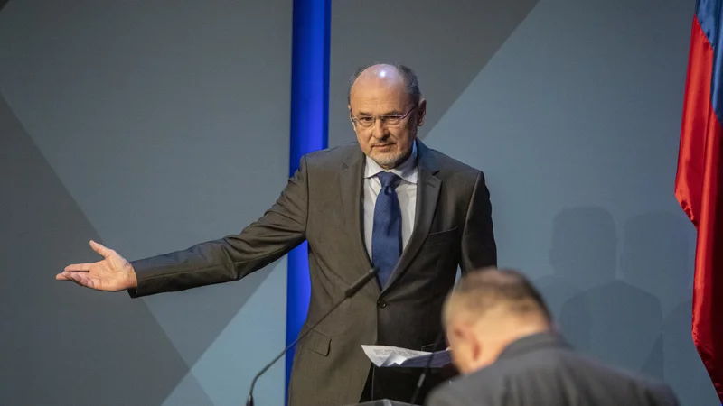 Fotografija: Tiskovna konferenca vlade. FOTO: Voranc Vogel/Delo