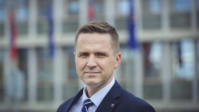 Fotografija: S predsednikom državnega zbora smo se pogovarjali po tem, ko je Karl Erjavec zaradi slabe epidemiološke slike umaknil soglasje h kandidaturi za mandatarja. FOTO: Jože Suhadolnik/Delo