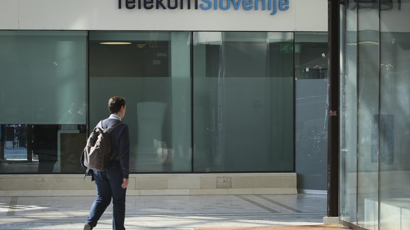 Fotografija: Telekom Slovenije se srečuje z izzivi korporativnega upravljanja v časih, ko so pred družbo zahtevni naložbeni projekti. FOTO: Jože Suhadolnik/Delo