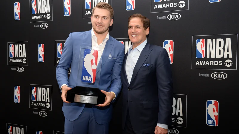 Fotografija: Mark Cuban ne skriva navdušenja nad Luko Dončićem. FOTO: Gary A. Vasquez/Usa Today Sports