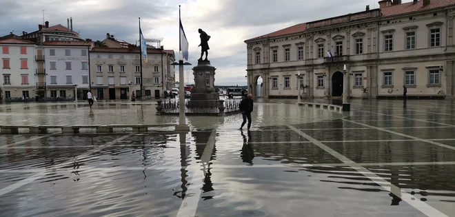 Bo Piran čez sto ali dvesto let še tak kot danes ali pa bodo to res druge Benetke na Jadranu? FOTO: Boris Šuligoj