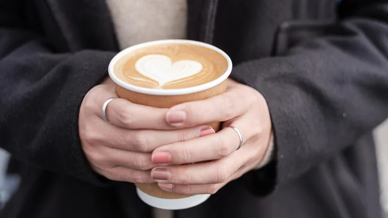 Fotografija: Srce, ki je menda tako pomembno tudi pri ljubezni, pa ni edini del telesa, ki mu gibanje koristi. FOTO: Shutterstock