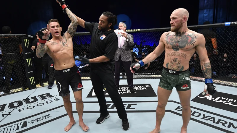 Fotografija: Dustin Poirier (levo) se je oddolžil Conorju McGregorju za poraz izpred dobrih šestih let. FOTO: Jeff Bottari/Usa Today Sports