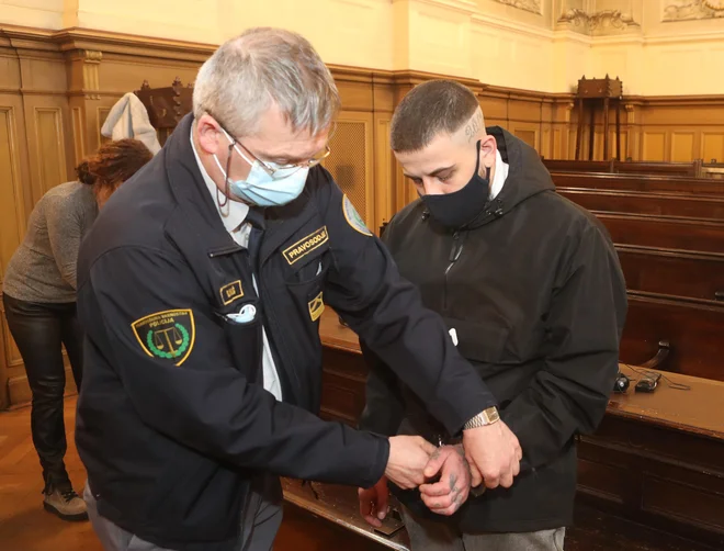 Francesco Mandiello bo za zapahi še dodatnih devet mesecev zaradi nevarne vožnje. FOTO: Dejan Javornik