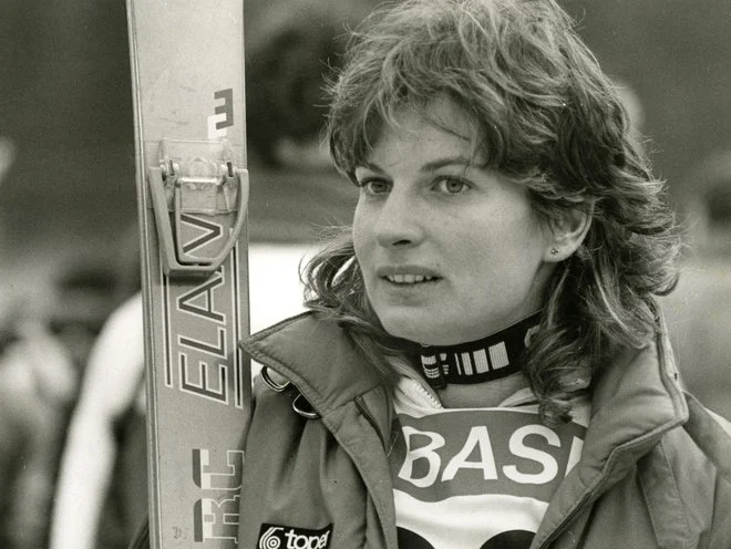 &raquo;Zdaj berem predvsem otroške knige vnukinji <strong>Emi</strong>, najraje krasno knjigo Muca Copatarica.&laquo; FOTO: Janez Pukšič