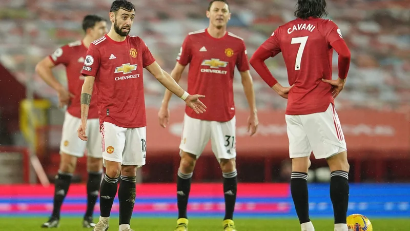 Fotografija: Bruno Fernandes, Nemanja Matić in Edinson Cavani niso mogli preprečiti presenetljivega poraza Manchester Uniteda. FOTO: Dave Thompson/AFP