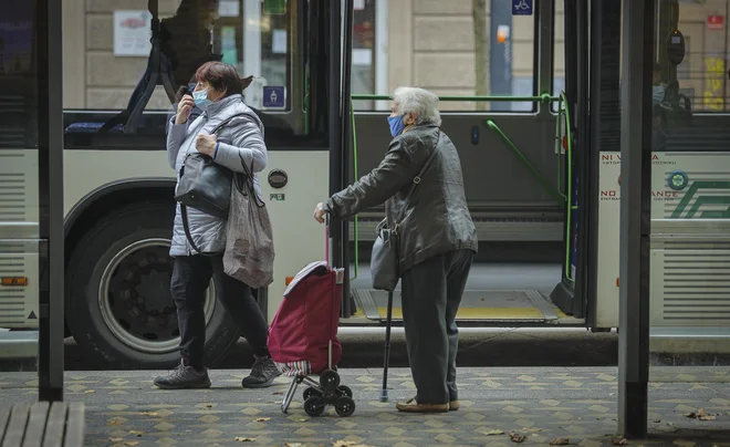 Kako bo z nadaljnjimi uskladitvami pokojnin letos, še ni mogoče napovedovati. FOTO: Jože Suhadolnik/Delo
