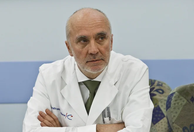 Po enoletnem premoru prof. dr. Vane Antolič imenovan za predstojnika po pooblastilu generalnega direktorja. FOTO: Jože Suhadolnik/Delo