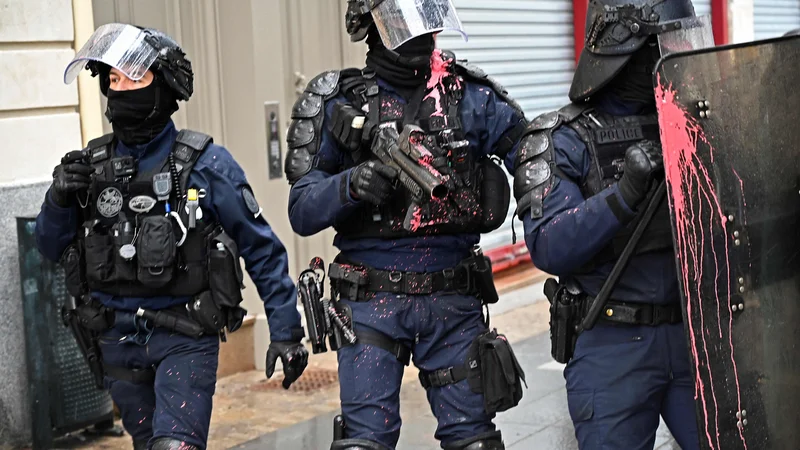 Policija je na proteste odgovorila z nasiljem. FOTO: Damien Meyer/AFP