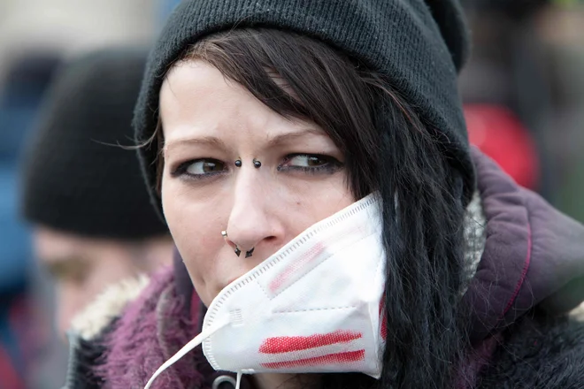 Shod, ki ga je policija prepovedala, je potekal pot motom: Krščanski pohod. FOTO: Alex Halada/AFP