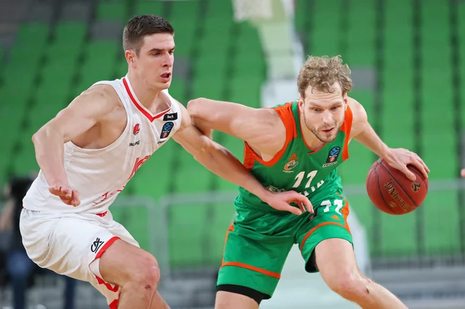 Jaka Blažič (desno) je s povprečjem 18,8 točke vodilni strelec evropskega pokala. Foto Cedevita Olimpija
