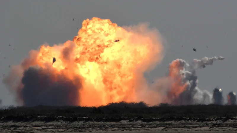 Fotografija: Starship znova ni uspešno pristal. FOTO: Gene Blevins Reuters